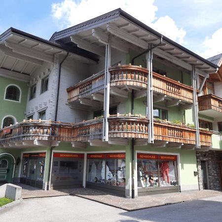 Appartementhaus Kostenzer Fuegen Luaran gambar